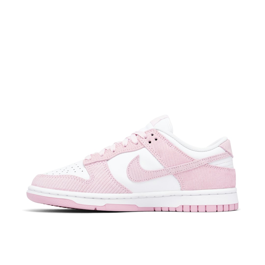 womens pink nike dunks