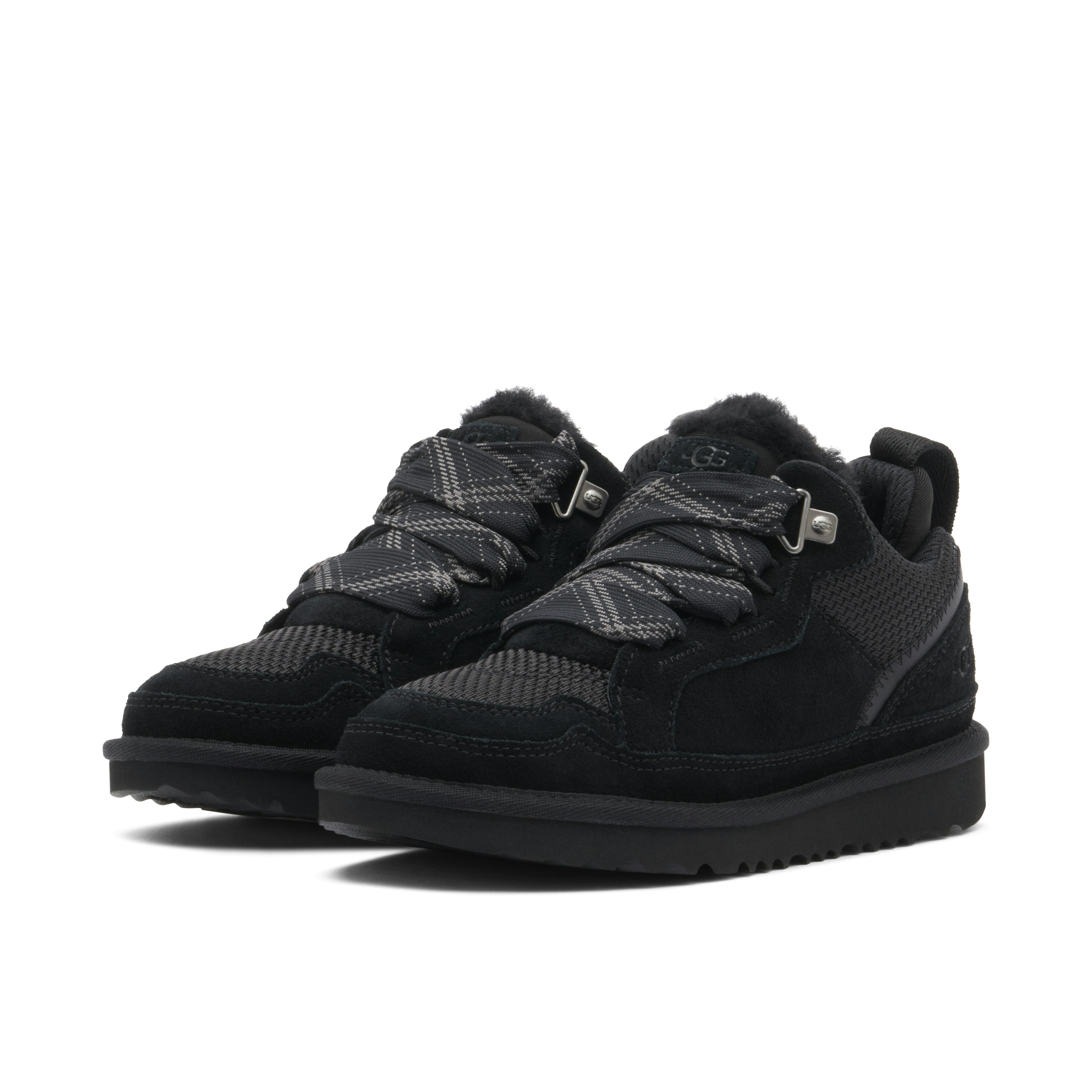 UGG LOWMEL BLACK KIDS