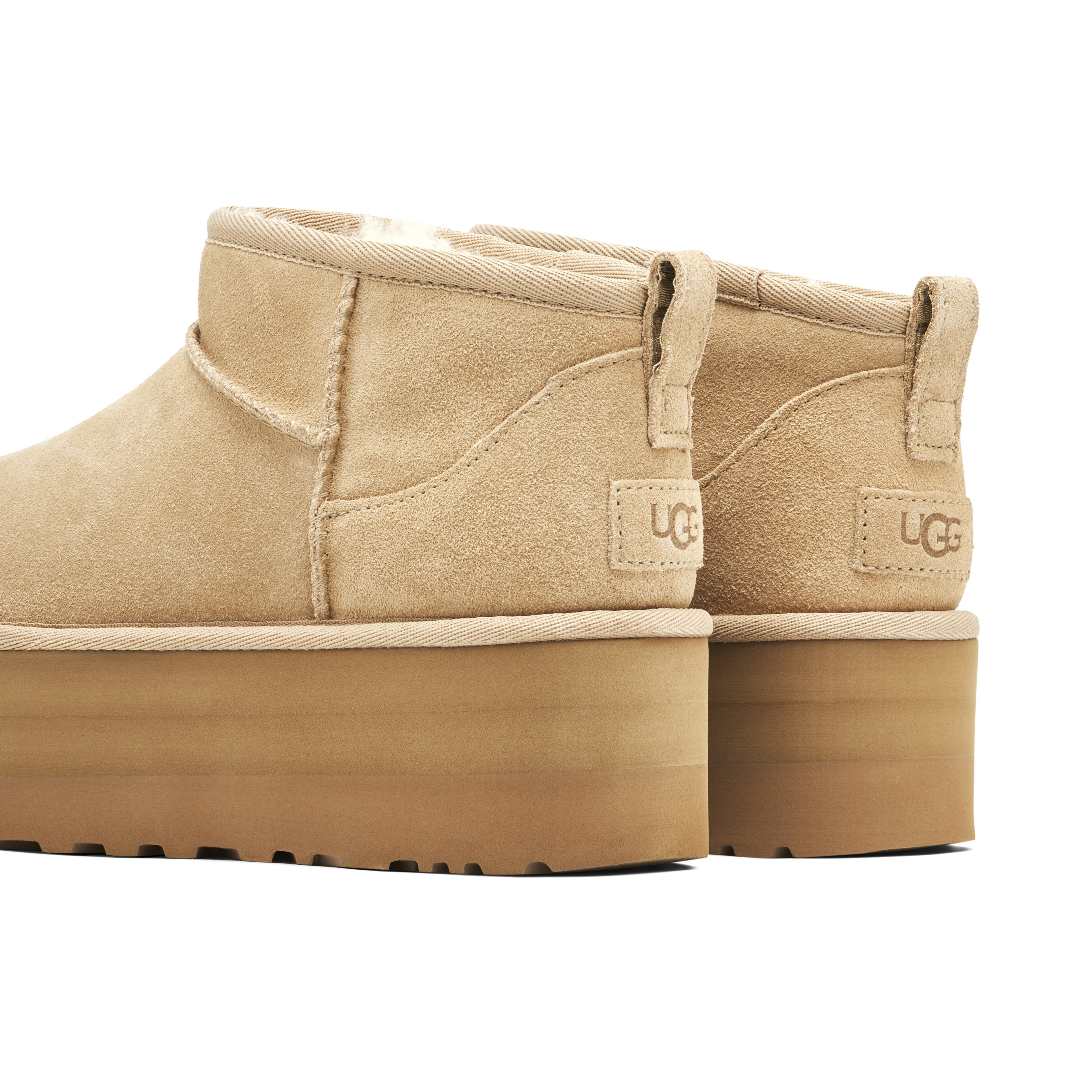 UGG Classic Ultra Mini Platform Boot Sand für Damen