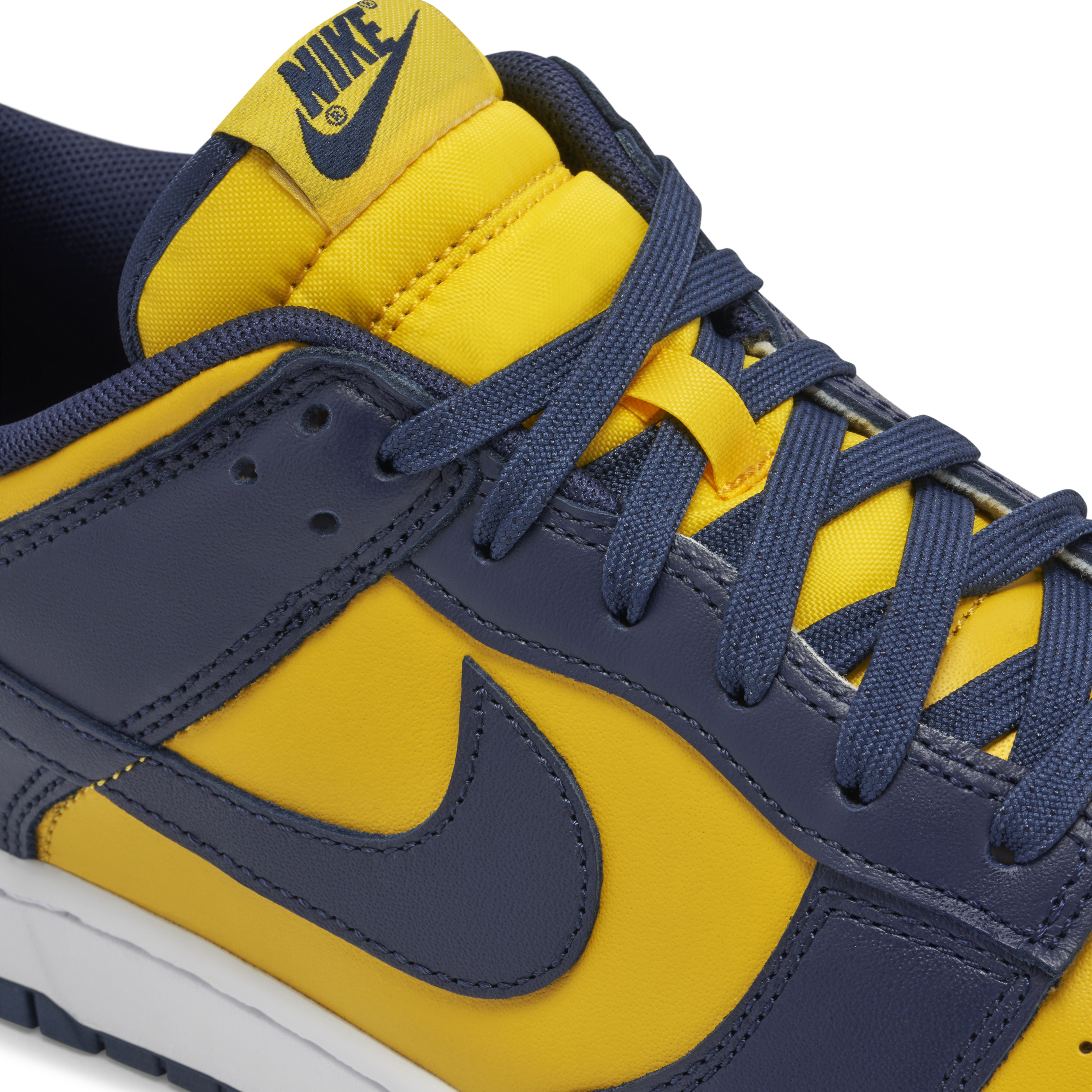 Nike Dunk Low Michigan 2021