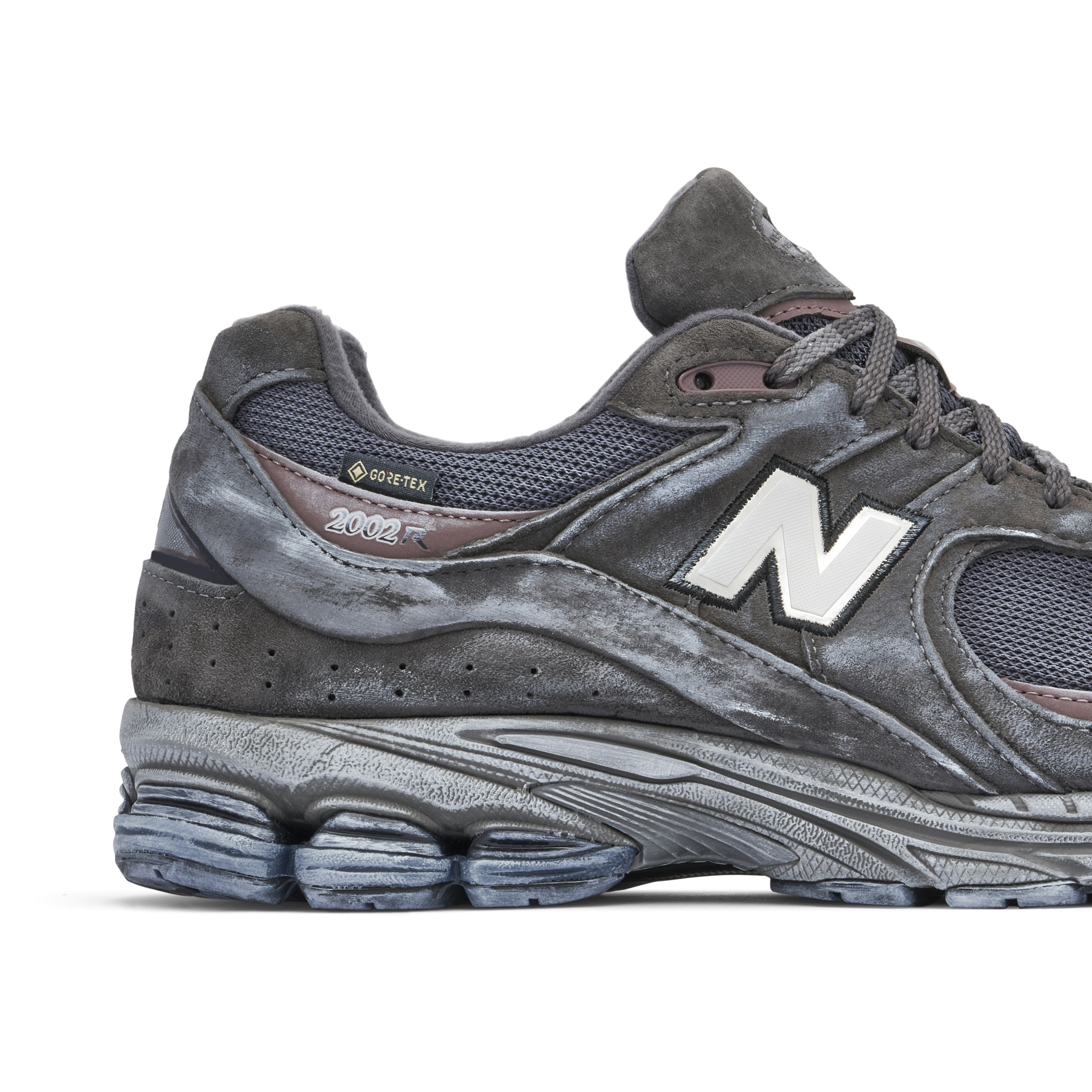 New Balance 2002R Gore-Tex Magnet Grey