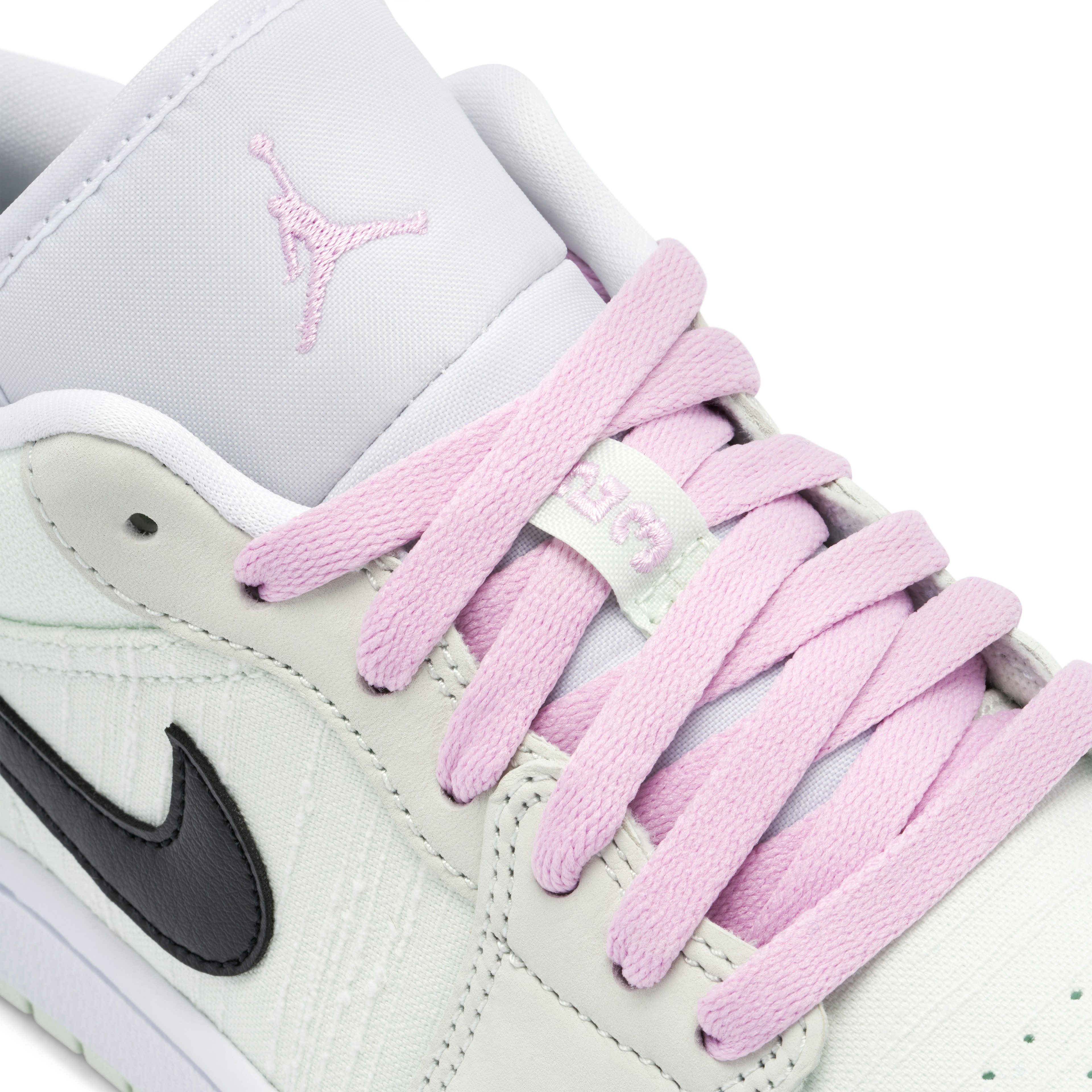 Air Jordan 1 Low SE Barely Green Femme