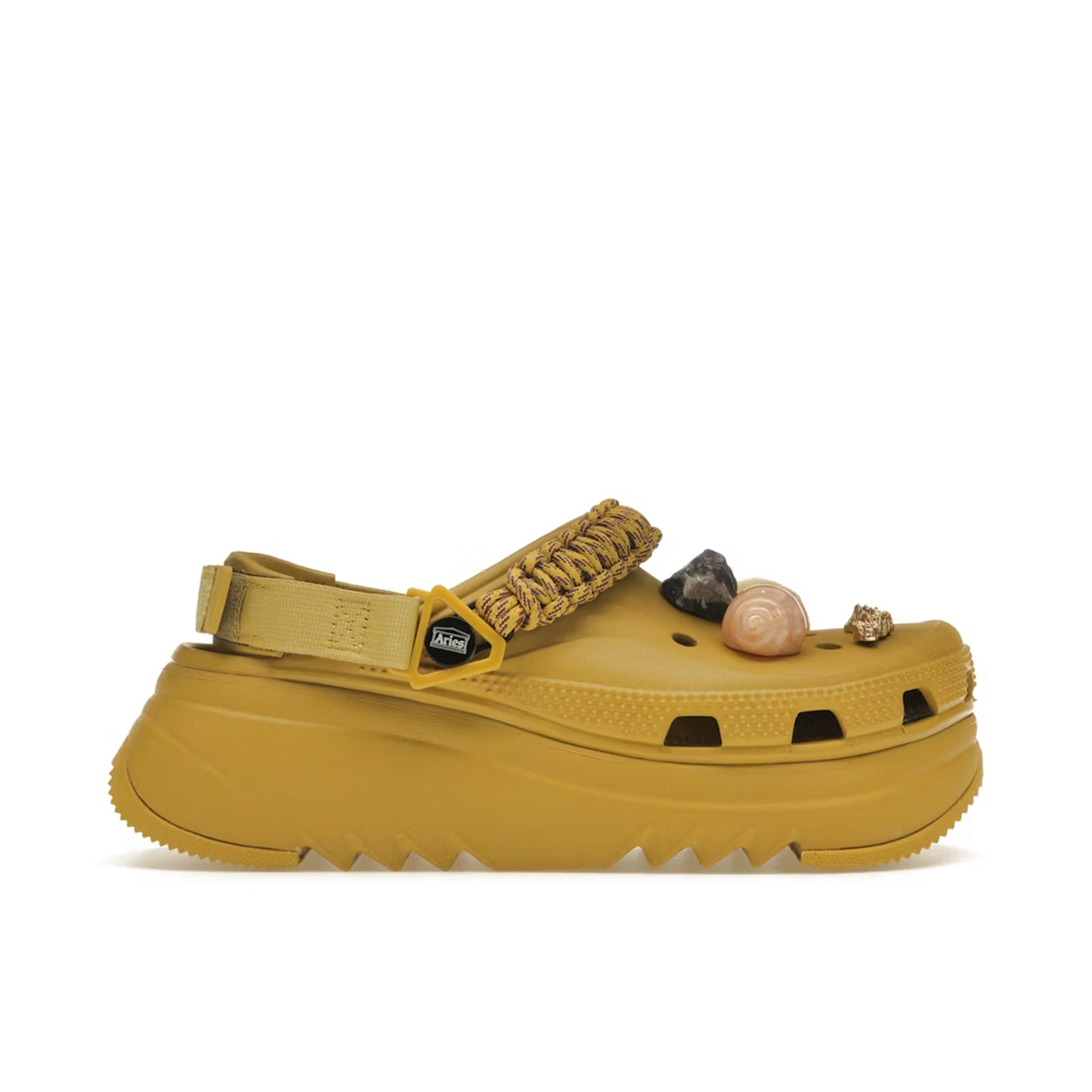 Crocs Classic Hiker Xscape Clog Aries Desert Grass