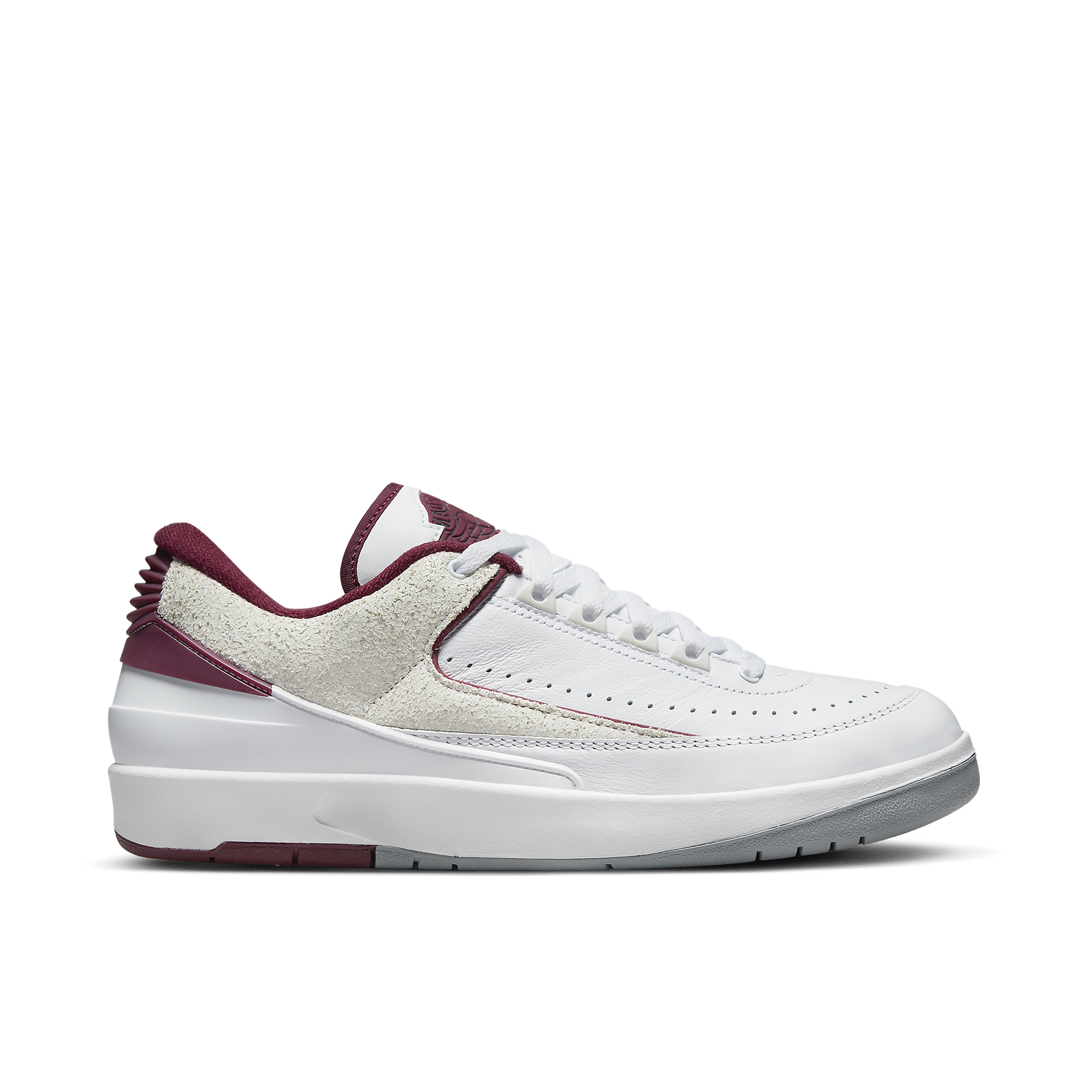 NEW NIKE AIR JORDAN 2 RETRO LOW WHITE AND CHERRYWOOD RED FASHION SNEAKERS The Air Jordan 2 Low  main image 3
