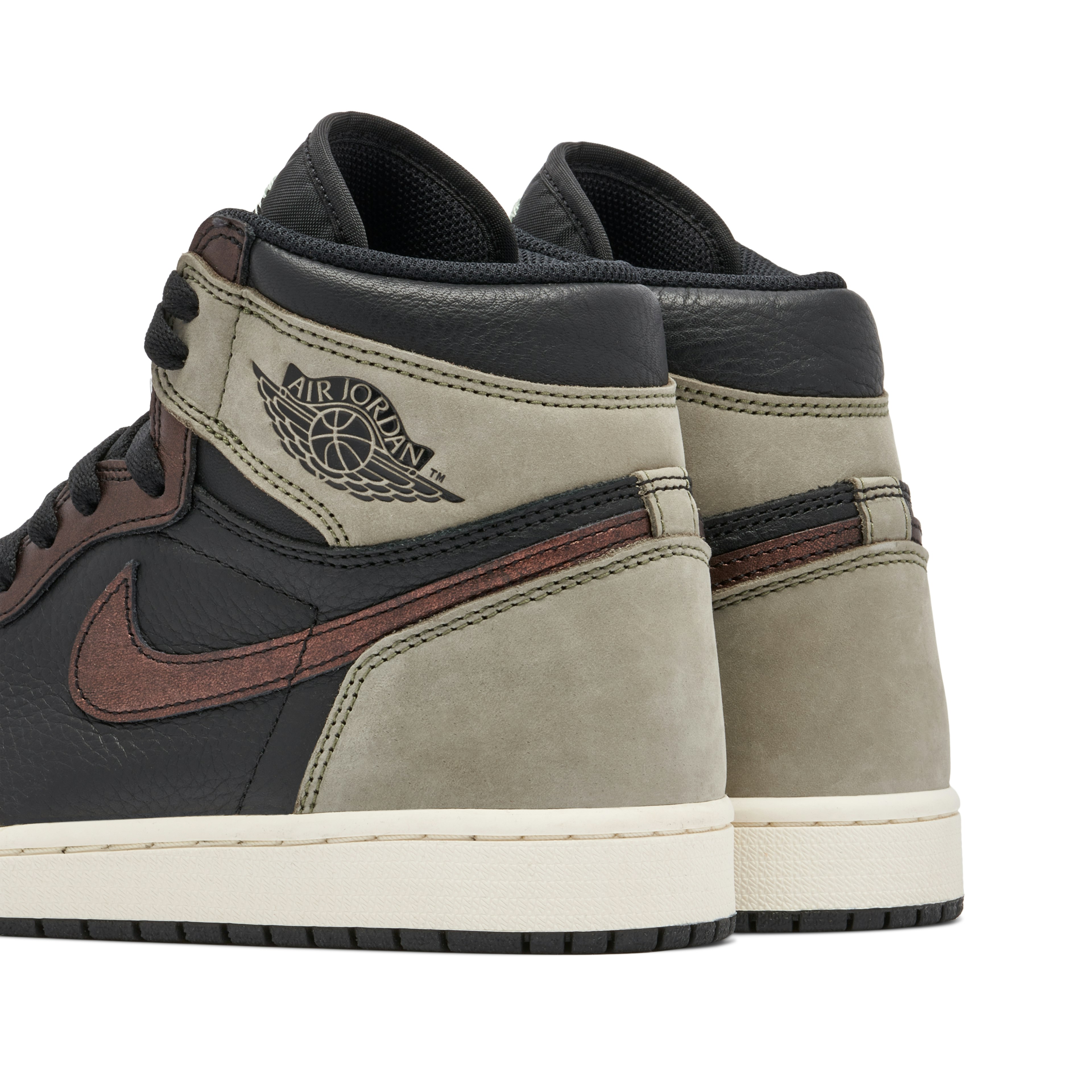 Air Jordan 1 Retro High OG Patina