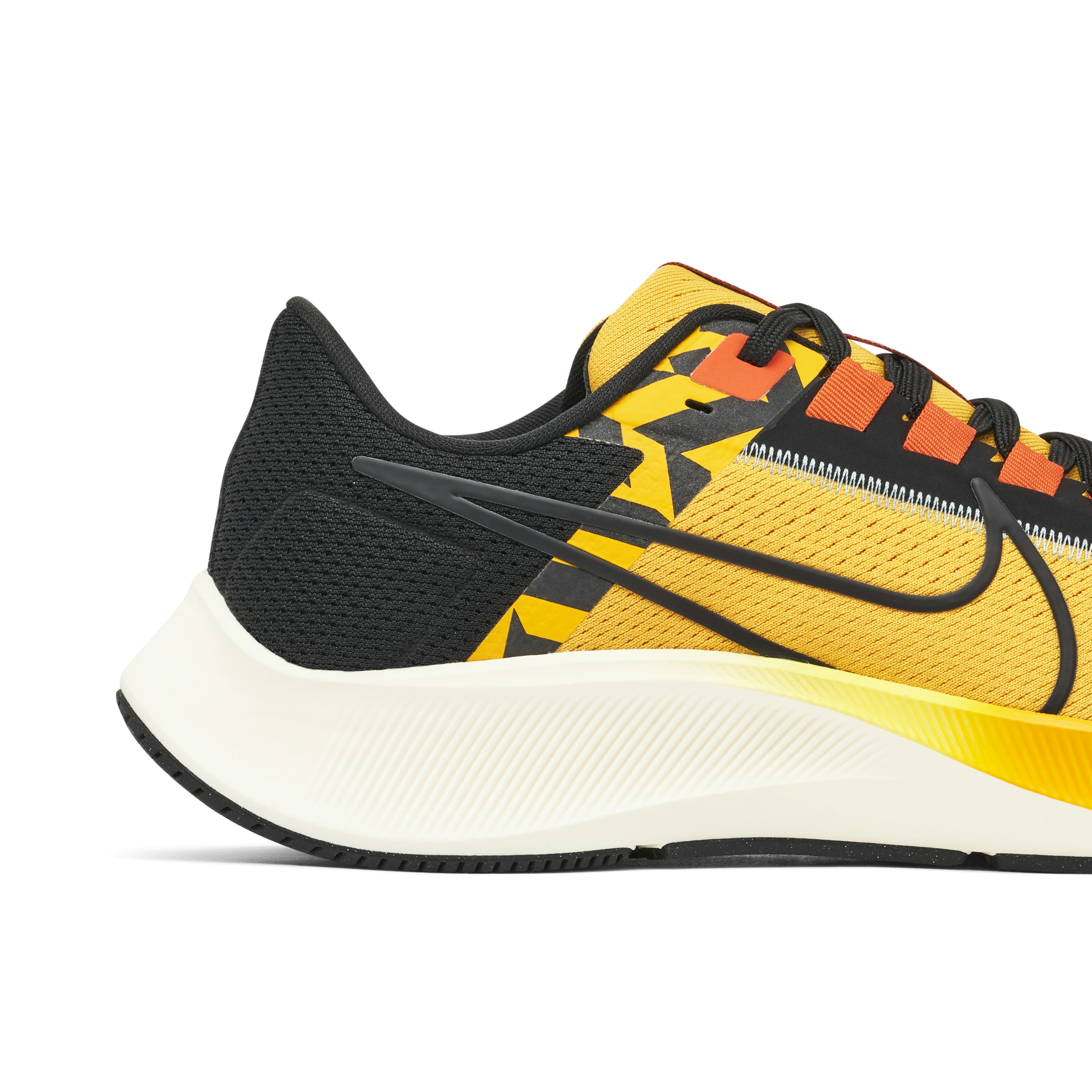 Nike Air Zoom Pegasus 38 University Gold Black