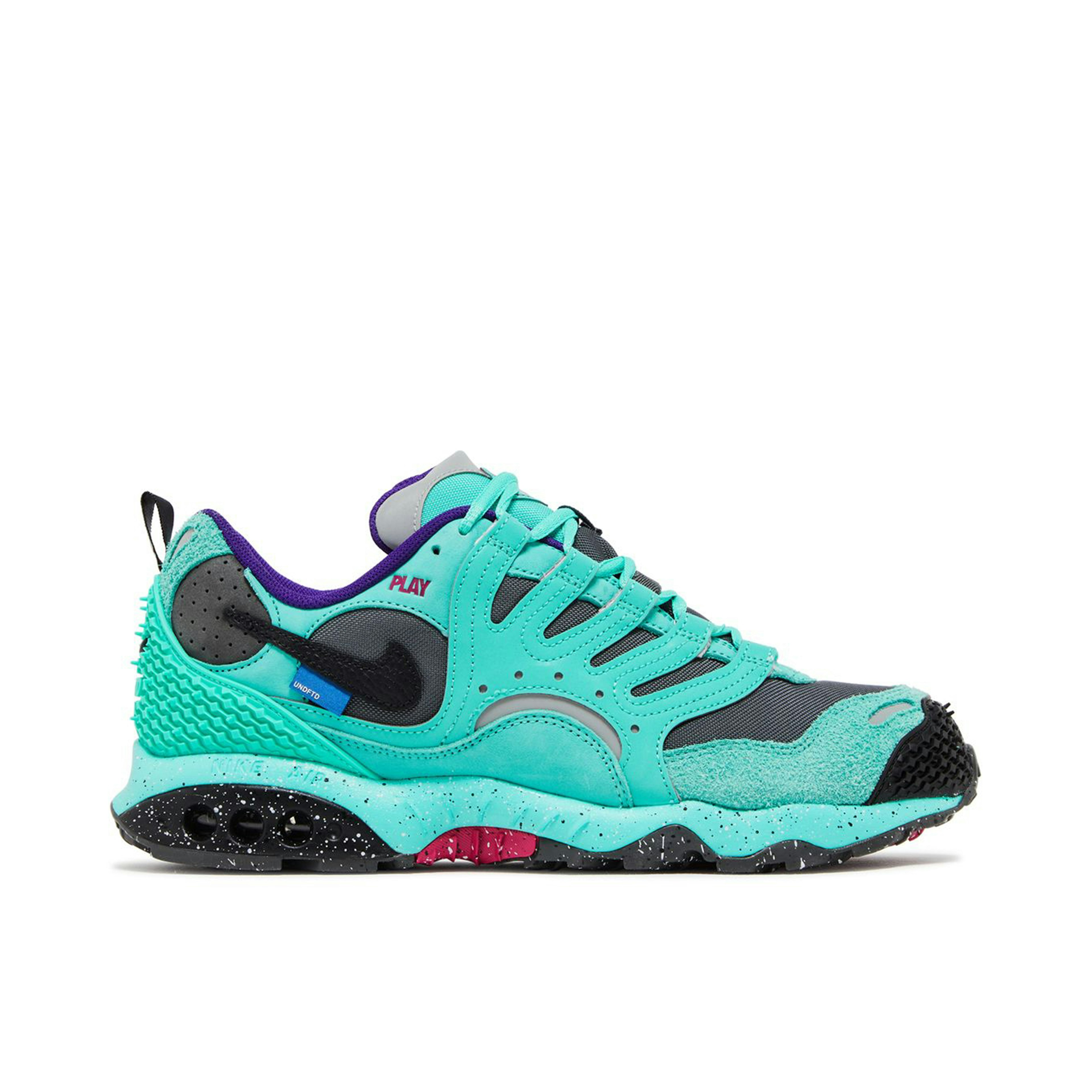 Nike Air Terra Humara Undefeated Light Menta