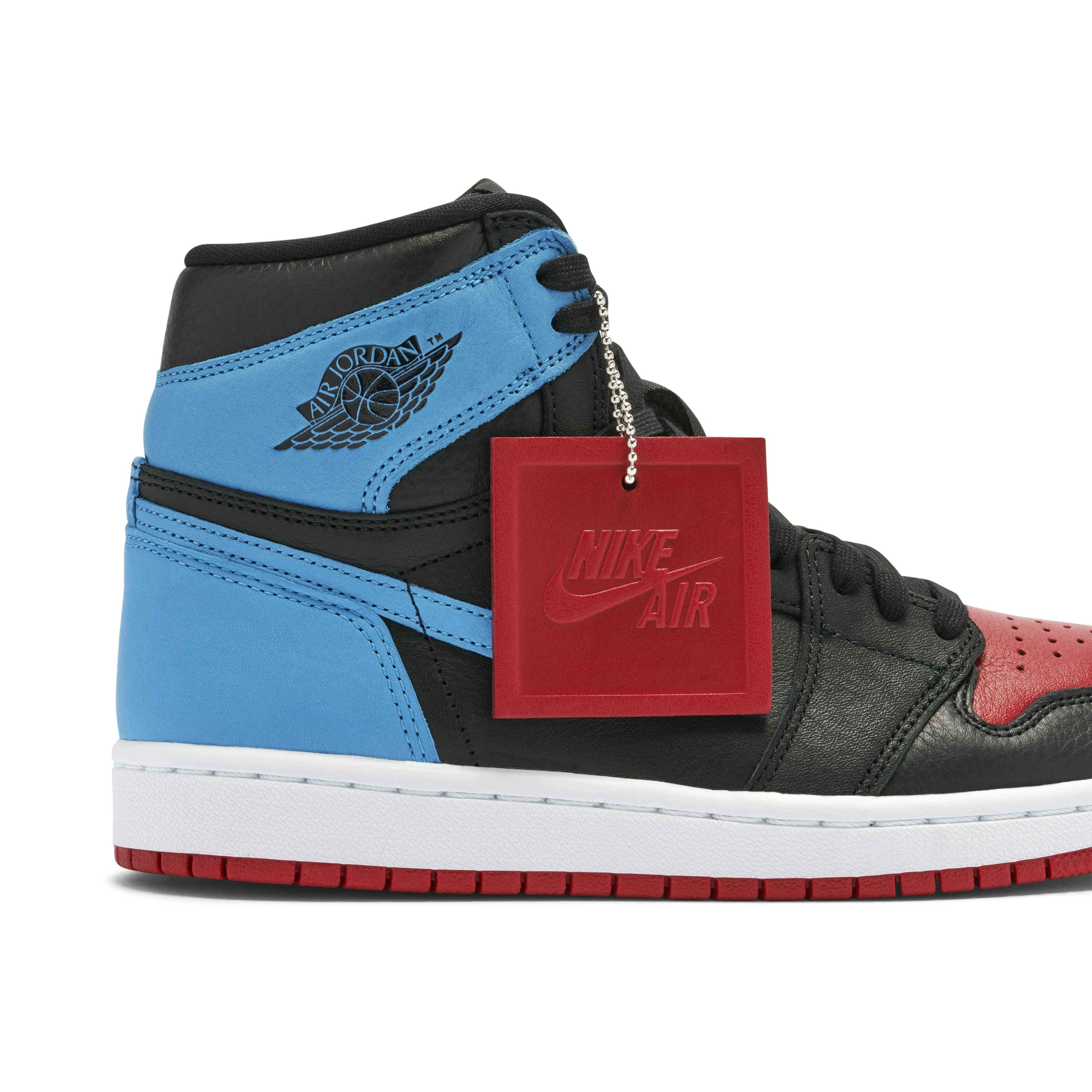 Air Jordan 1 High OG UNC to Chicago Womens