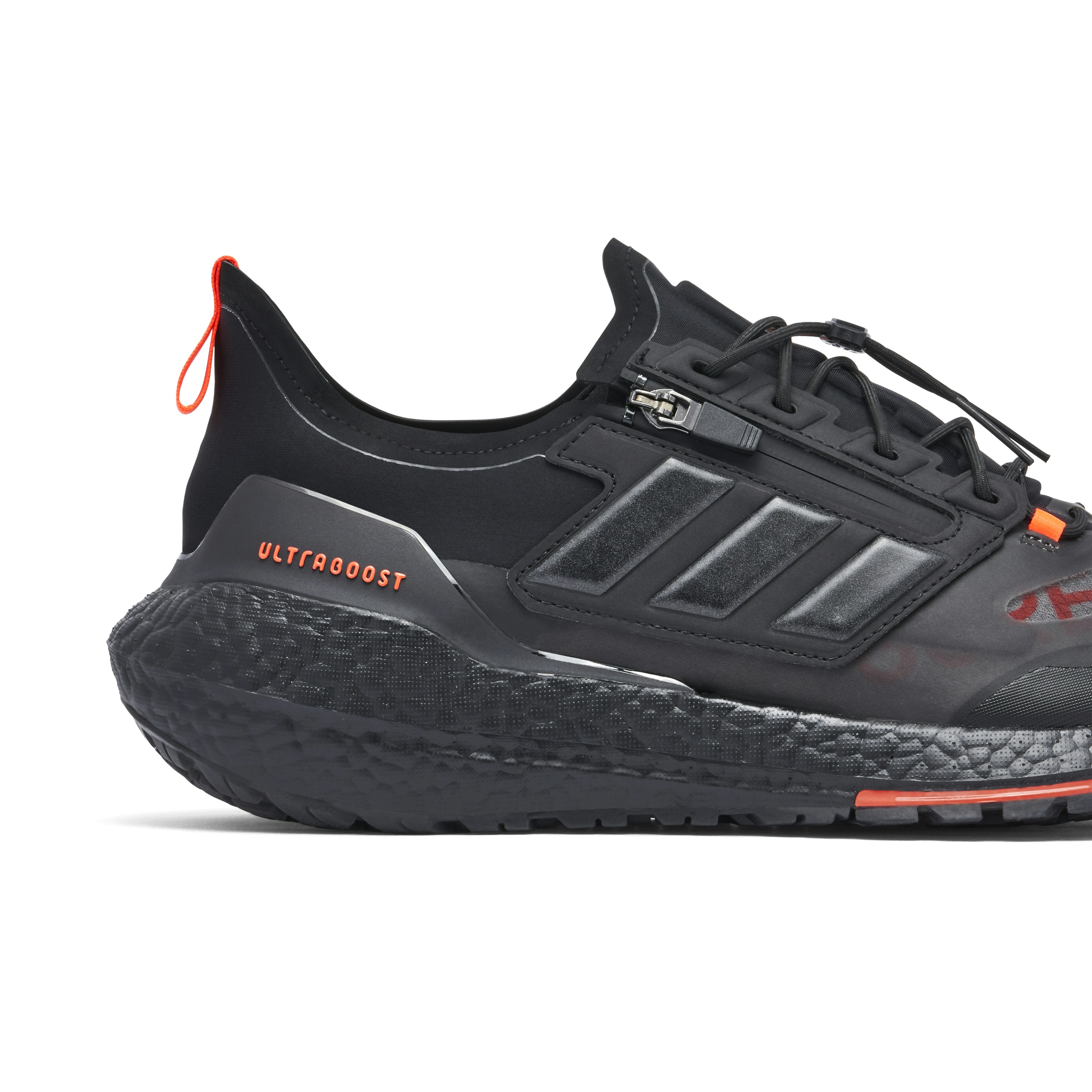 adidas UltraBoost 21 GORE-TEX Carbon Black