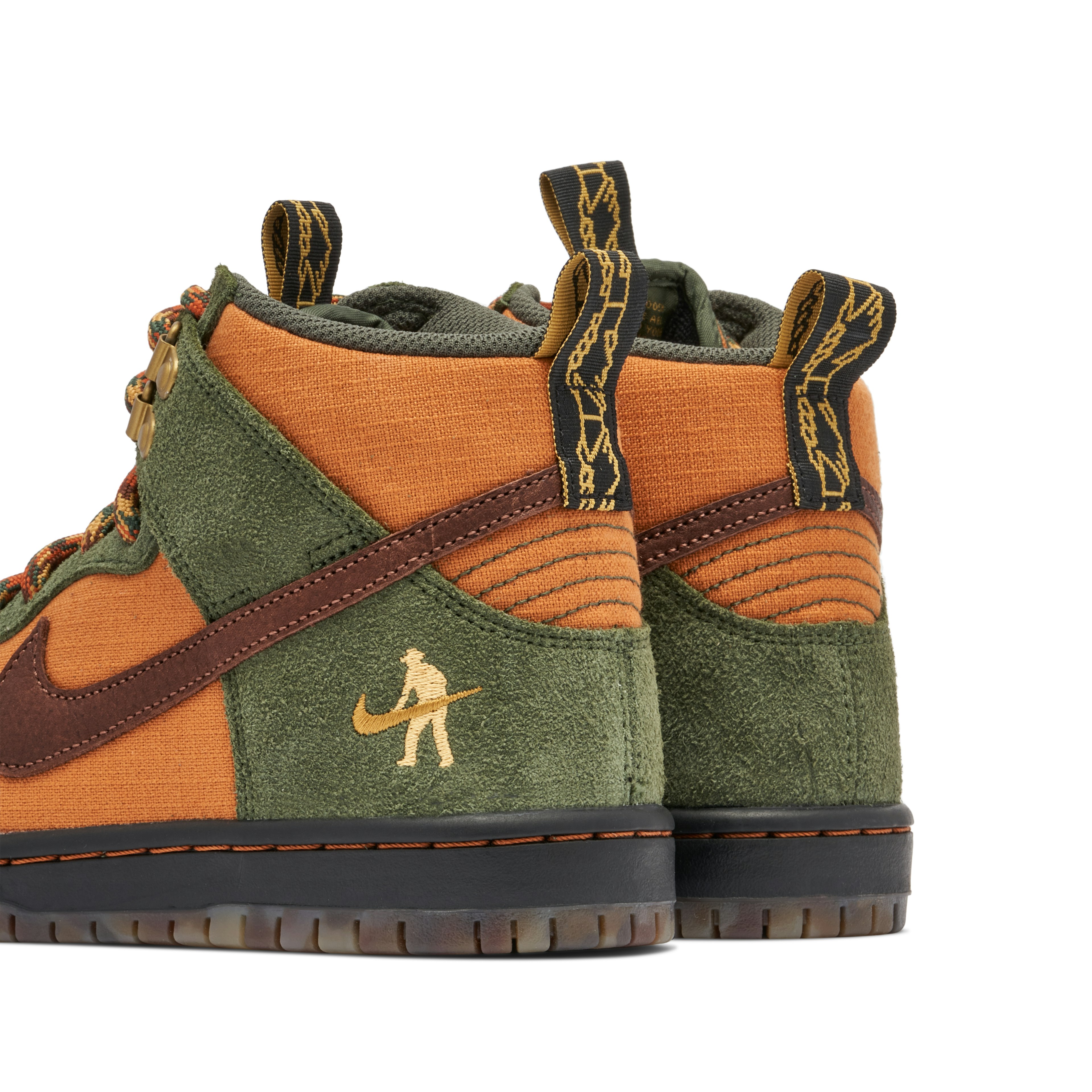 Pass-Port x Nike SB Dunk High Workboot