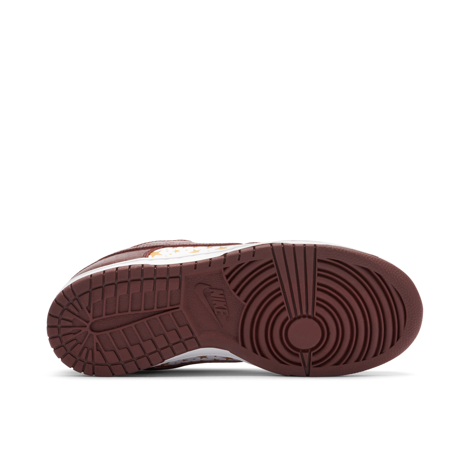 Supreme x Nike SB Dunk Low Stars Barkroot Brown
