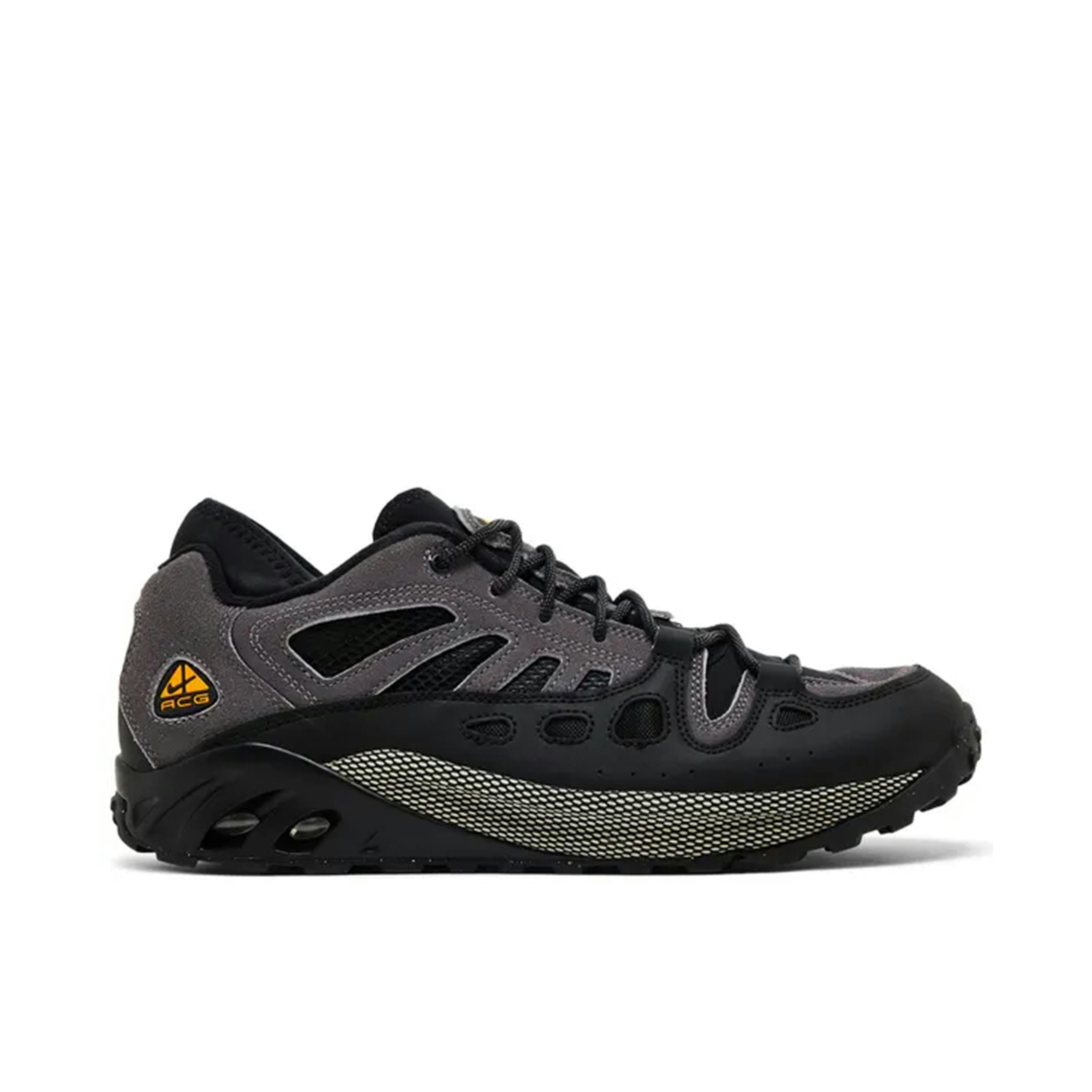 Nike ACG Air Exploraid Light Graphite Black Photon Dust Canyon Gold