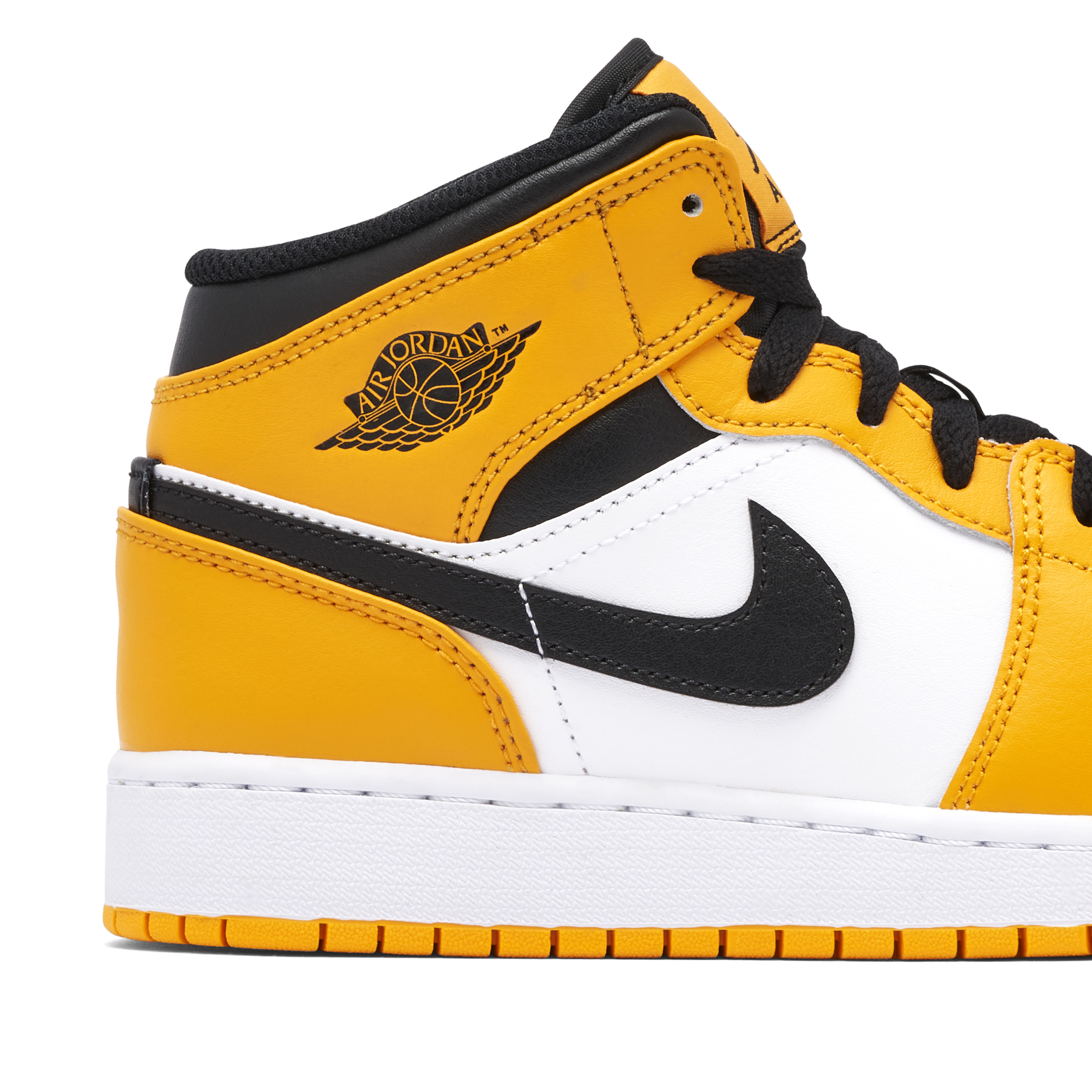 2022 Air Jordan 1 shops Mid Reverse Yellow Toe (Y 2.5)